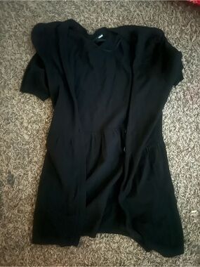 H&M Black Short Sleeved Sweater/Top
